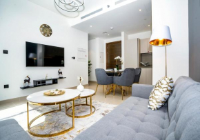 Huaxia Homes - Exquisite 1BR in Sobha Creek Vista